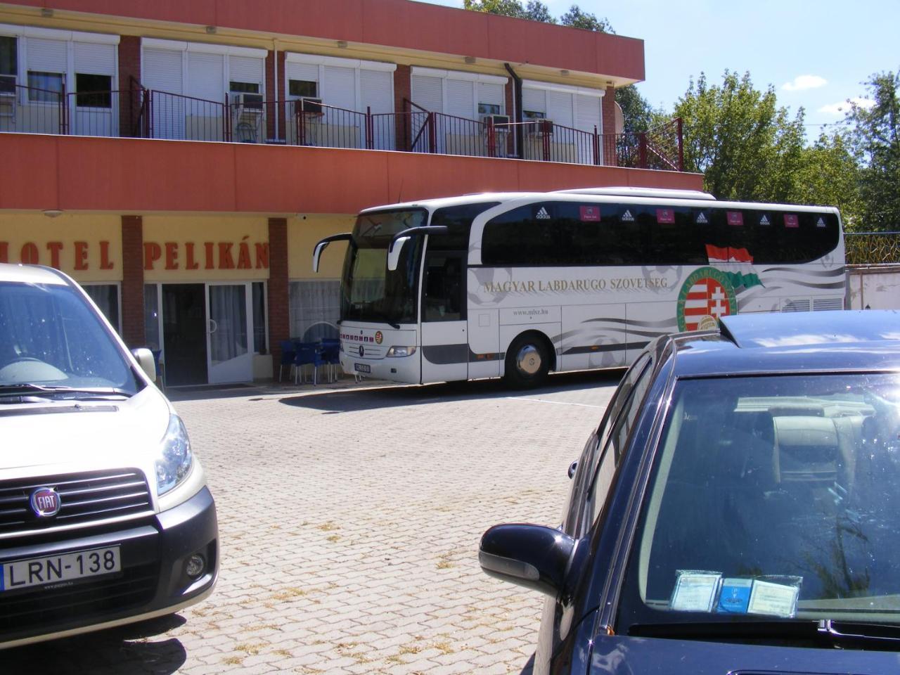 Hotel Pelikan Hódmezővásárhely Extérieur photo