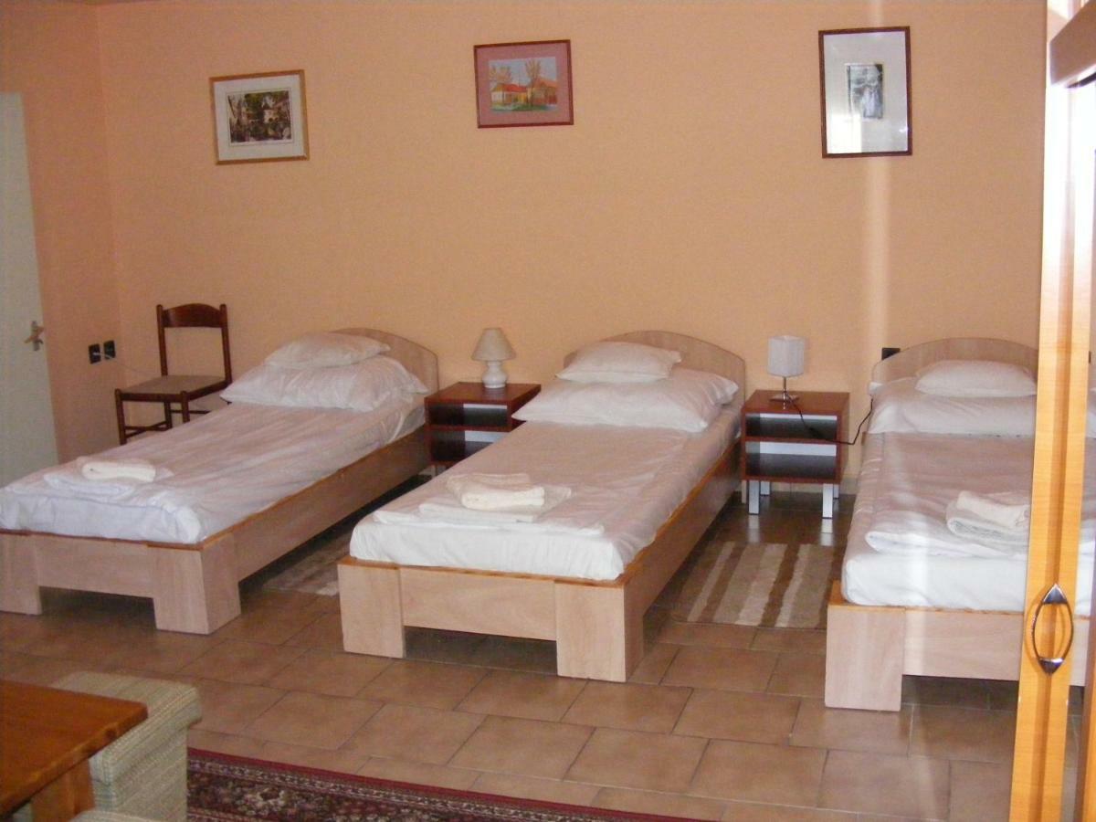 Hotel Pelikan Hódmezővásárhely Extérieur photo