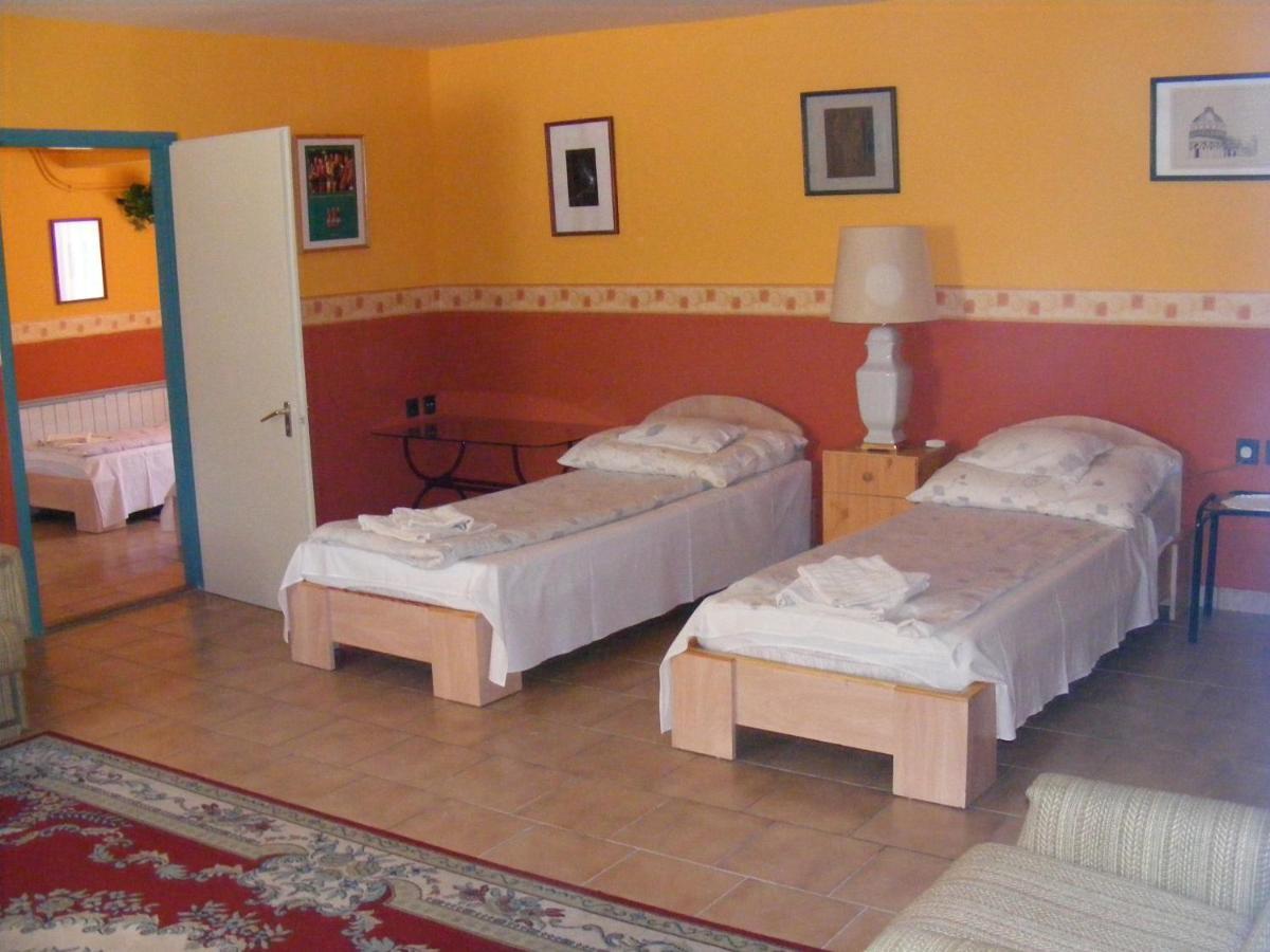 Hotel Pelikan Hódmezővásárhely Extérieur photo