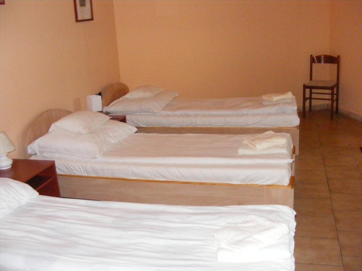 Hotel Pelikan Hódmezővásárhely Extérieur photo